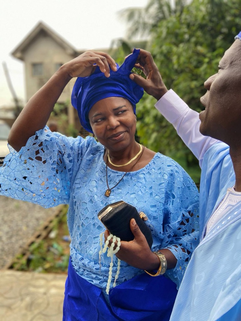 A beautiful moment of Mom and Dad together